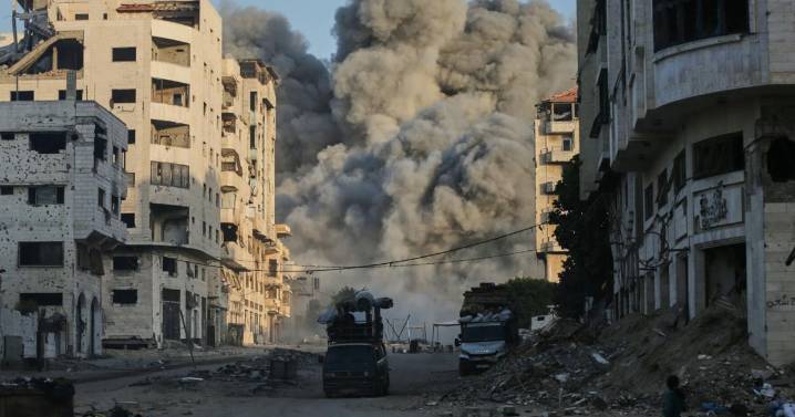 Netanyahu says Israel working on ceasefire plan on eve of Trump meeting. Gaza death toll tops 66,000