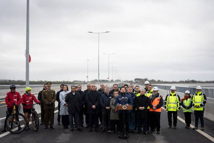 Presidente Boric inaugura el Puente Industrial en el Biobío: la conexión vial más larga de Chile
