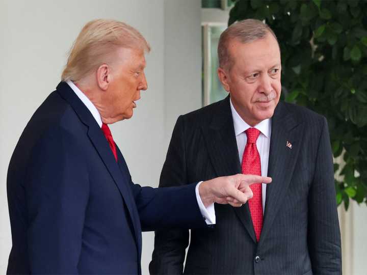 Trump urges Turkey to stop buying Russian oil, again taunts Moscow as "paper tiger"