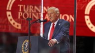 “Es impensable decirle adiós a un compatriota que aún tenía mucho que dar”: Donald Trump dio emotivas palabras en el funeral de Charlie Kirk en Estados Unidos