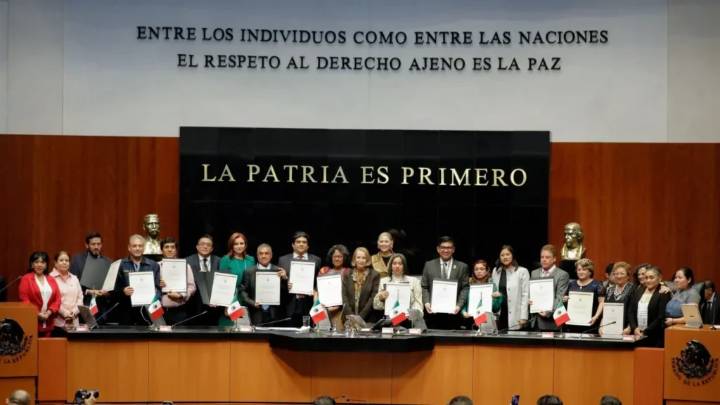 Protestan integrantes del Consejo del Sistema Nacional de Búsqueda