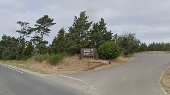 Explosive device found at Oregon Coast beach bathroom