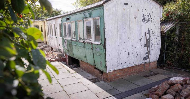 In photos: Victorian carriages used as a home for 100 years