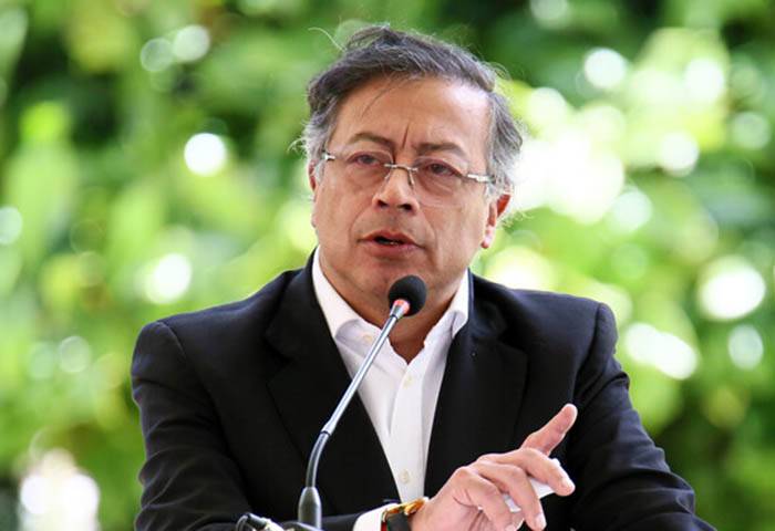 Petro pide a la ONU que permita una fuerza de paz que entre a Palestina