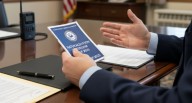 Prepárate correctamente: este es el límite de preguntas que puedes fallar en el examen de naturalización 2025, según USCIS | nnda 