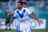 "Me veo festejando el martes". Vélez pelea todo: el golazo de Lanzini y una joya sacando del medio a puro toque y sorpresa