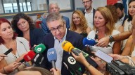 Rovira evita la zona dana i inaugura el curs en dos centres nous de Castelló