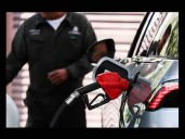 Sheinbaum y empresarios acuerdan mantener el precio de la gasolina en 24 pesos