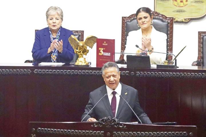 No basta con cambiar las formas, hay que cambiar el fondo: gobernador