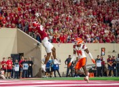 Deadspin | No. 19 Indiana smashes No. 9 Illinois behind 5 Fernando Mendoza TDs