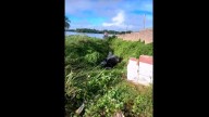 Se desbarrancó y con mocha y todo la Cherokee no subió