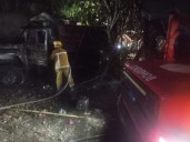 Bomberos de Iribarren controlan incendio de vehículo en la parroquia Juares