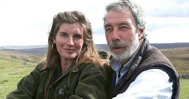 Amanda Owen brands ex Clive 'annoying' but she says divorce is 'not happening'