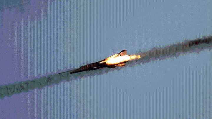 India signs $7 billion deal with HAL for homegrown Tejas fighter jets