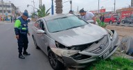 Tacna: Vehículo se despista frente al mercado Héroes del Cenepa y abandona la escena