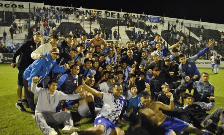Comercio gritó campeón y se quedó con el primer ascenso