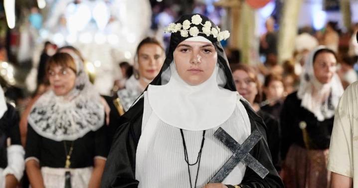 La procesión de la Beata destila la esencia de Mallorca
