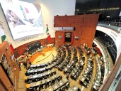 Se cae plan de austeridad en el Senado; le falta pista de aterrizaje