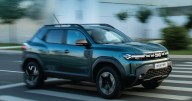 Renault Duster ute revealed with a tiny tray