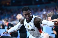 Dennis Schroder Speaks Out Ahead of EuroBasket Final as 64% Record Mounts Pressure on Turkey Germany's Dennis Schroder has cleared his stance ahead of his team's clash against Turkey in the FIBA EuroB