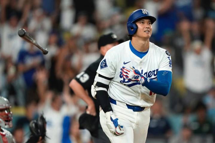 Shohei Ohtani willing to play outfield to help Dodgers in bullpen