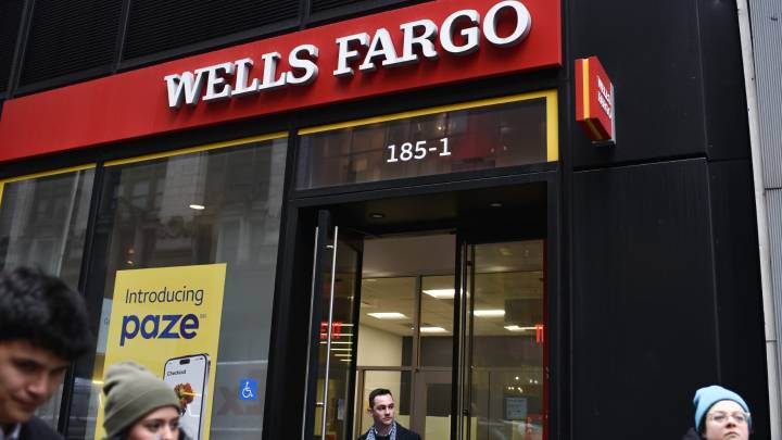 Morgan Stanley downgrades Wells Fargo, sees limited upside ahead
