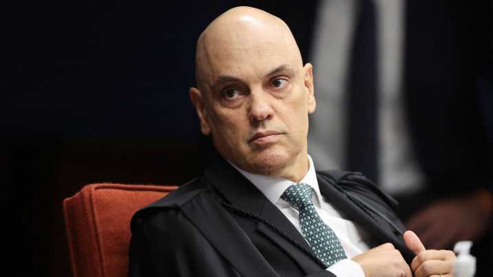 El juez asegura que habrá sentencia pese a las "presiones externas" en la fase final del juicio a Bolsonaro