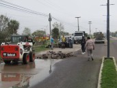 PUERTO VILELAS: Inició La Reparación De Un Caño Maestro Sobre avenida San Martín
