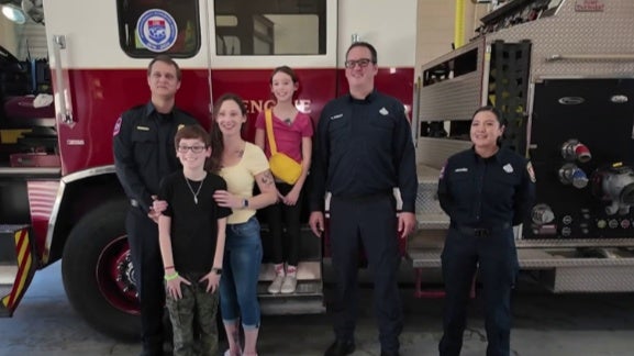 11-year-old hailed as hero after saving mother during medical emergency on San Antonio highway