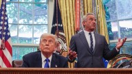 Trump warns thousands of pharma companies over "deceptive ads"