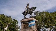 Plaza de las Flores: testigo de historias, de amores y del crecimiento de la ciudad