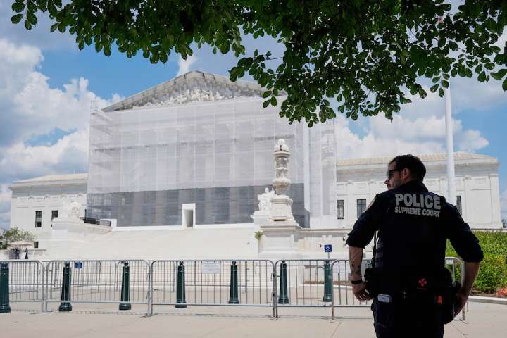 Trump asks Supreme Court to allow firing of FTC member