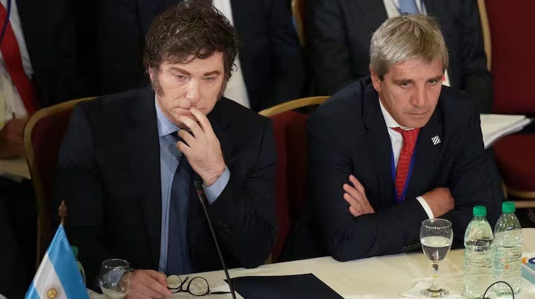 Consultoras empeoraron sus pronósticos para la Argentina: qué esperan sobre la inflación y el dólar