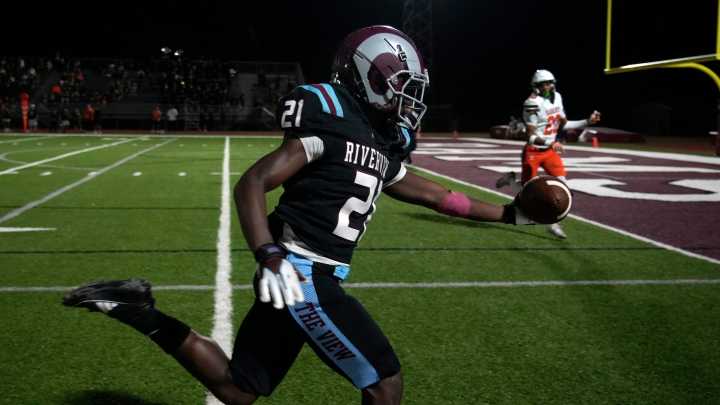 Riverview, Booker, Palmetto, Venice football win big in Week 6