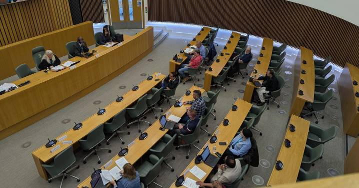 Talks between Derby taxi drivers and councillors break down