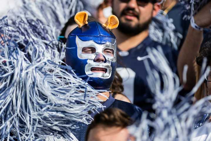 Penn State romps, 2005 team honored, picture-perfect day: Faces in the crowd