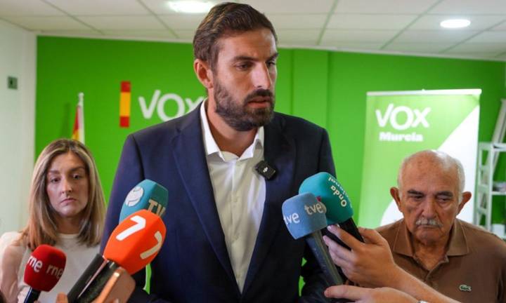 Antelo pide cerrar todos los centros de menas de la Región