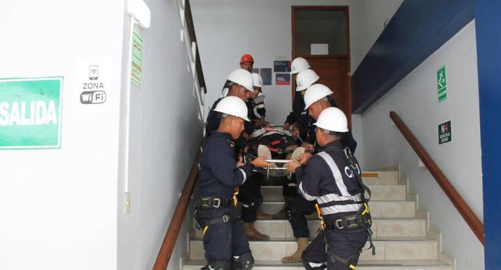 Cuándo evacuar o permanecer en tu lugar durante un sismo