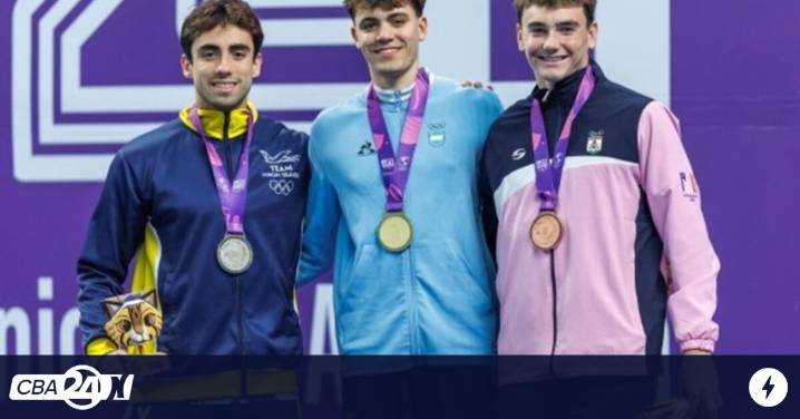 Ulises Saravia: oro, récord y proyección olímpica para la natación argentina