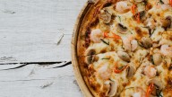 La pizzería más recomendada de la provincia de A Coruña está a una hora de la ciudad: pizzas increíbles con "precios para flipar"