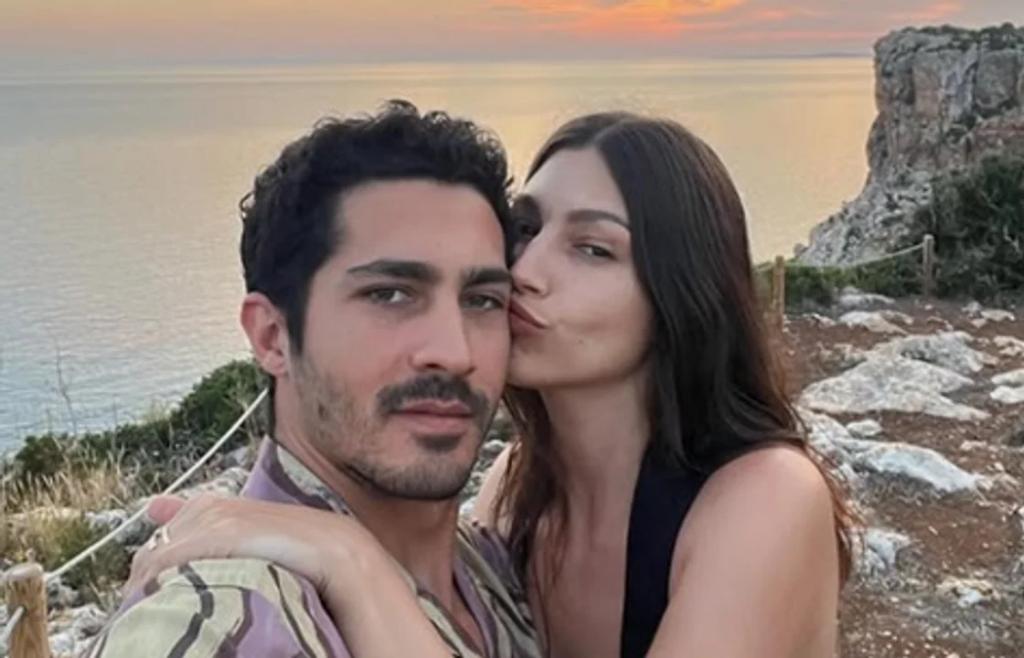 Úrsula Corberó y Chino Darín esperan un bebé