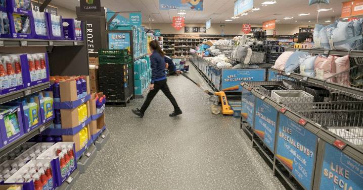 Aldi customers all saying the same thing over 'lovely' new £4.99 cushion