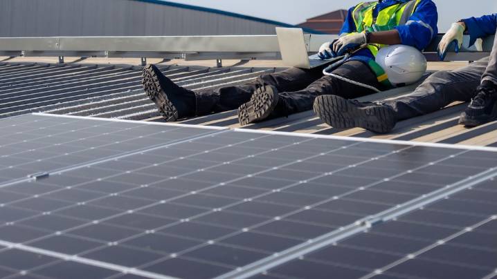 FISCALÍA DE MINNESOTA OBTIENE $150,000 DE INSTALADORES SOLARES
