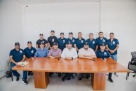 Alcalde Jorge Aldana respalda al equipo Lecheros de Altavista en la Liga Premier de Béisbol