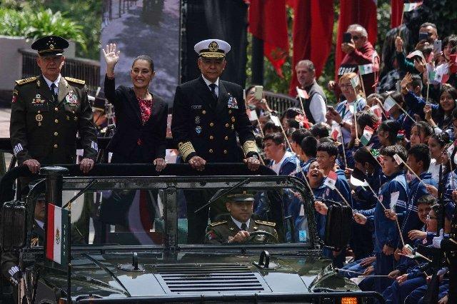 Claudia Sheinbaum hace historia al encabezar la ceremonia de los Niños Héroes en Chapultepec