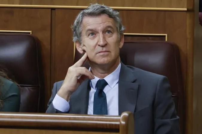Feijóo hace "responsable directo" a Sánchez de que su mujer vaya al banquillo y del "enchufe" de su hermano: "No merece tener acta de diputado"