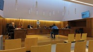 Acusa a un hombre de violarla bajo amenazas de deportación y vudú