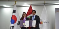 Investigadores peruanos son reconocidos en Corea del Sur por innovador proyecto de bioplásticos