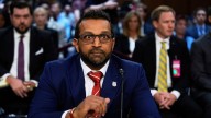 Director del FBI, en audiencia en Congreso, enfrenta acusaciones de que ha politizado a la agencia