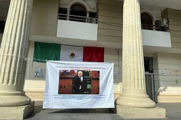 Impiden a Alcalde despachar en su oficina en Chilpancingo